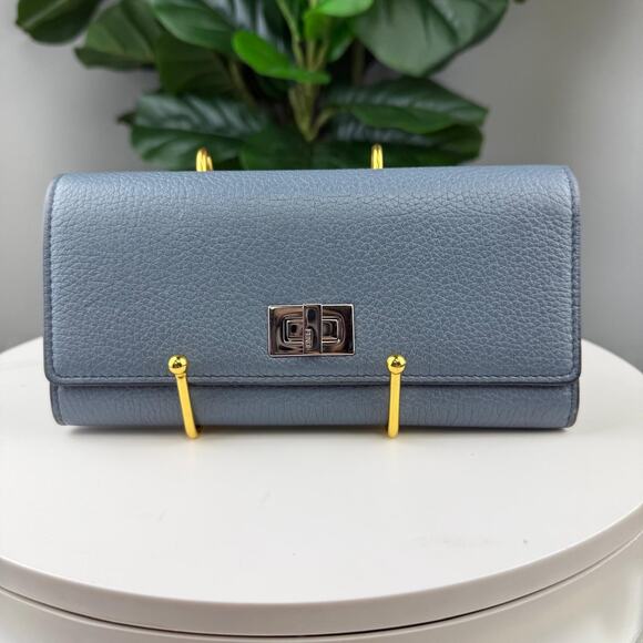 💎✨Authentic Fendi Peekaboo Continental Leather Wallet - Picture 1 of 5